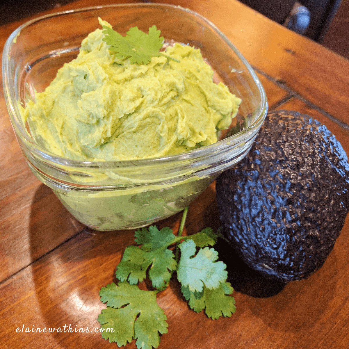 How to Make Our Easy and Healthy Avocado Hummus