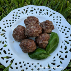 Easy Oven-Baked Beef Meatballs