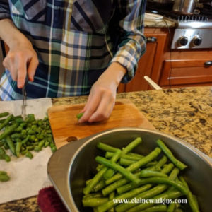 Prepping Green Beans to Steam - Steamed Green Beans